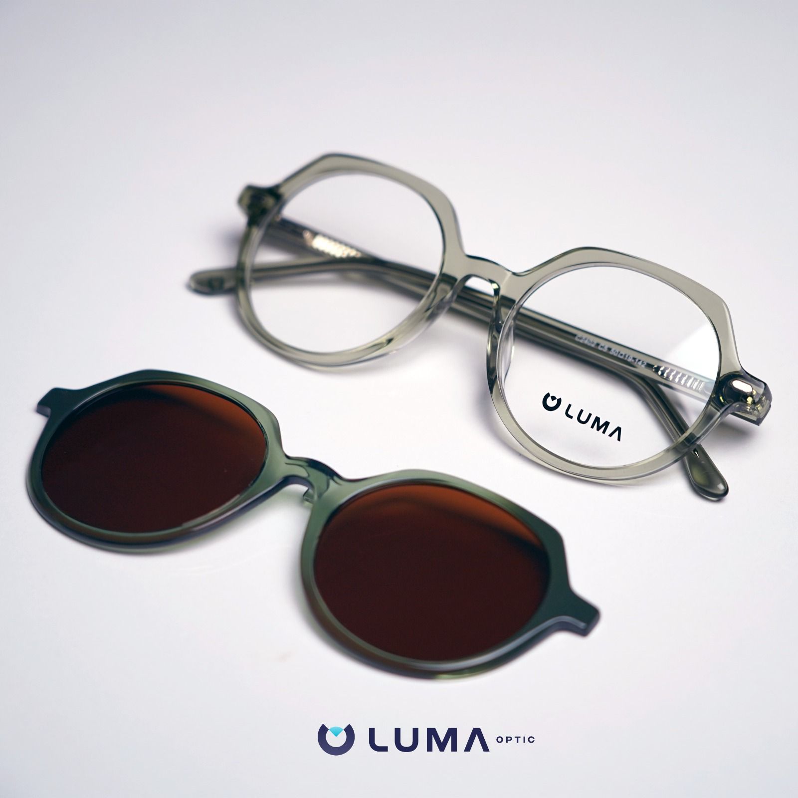 Lunettes de Soleil Bleu Marine Or 1